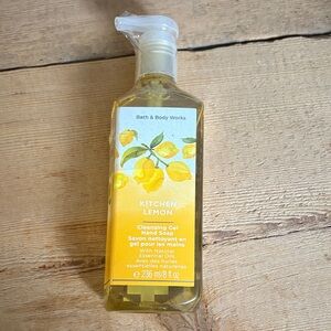 Bath & Body Works Kitchen Lemon Hand Soap - Yellow